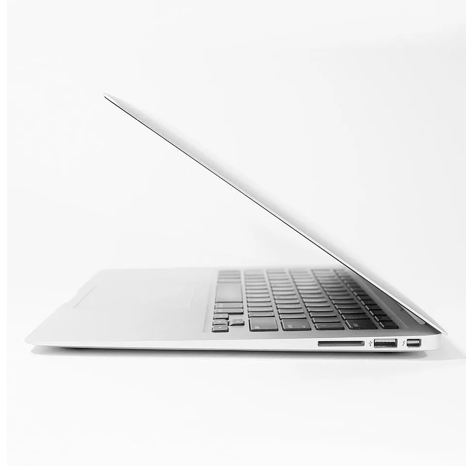 Apple MacBook Air 13" 2.2GHz Intel Core i7 Z0UU1LL/A (Refurbished)