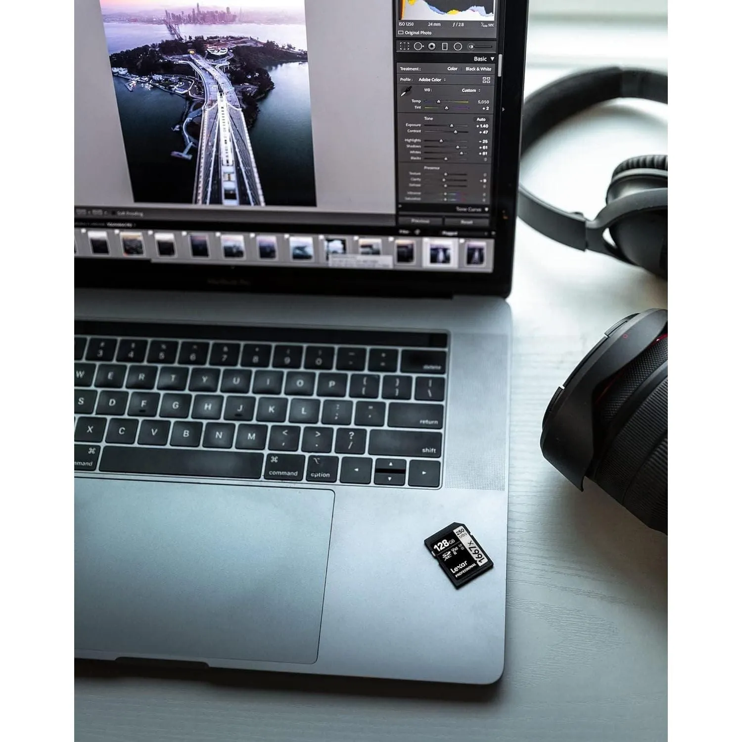 Lexar Professional 1667x SD Card 128GB, SDXC UHS-II Memory Card, Up to 250MB/s Read, 120MB/s Write, Class 10, U3, V60 SD for Professional Photographer, Videographer, Enthusiast (LSD128CB1667)