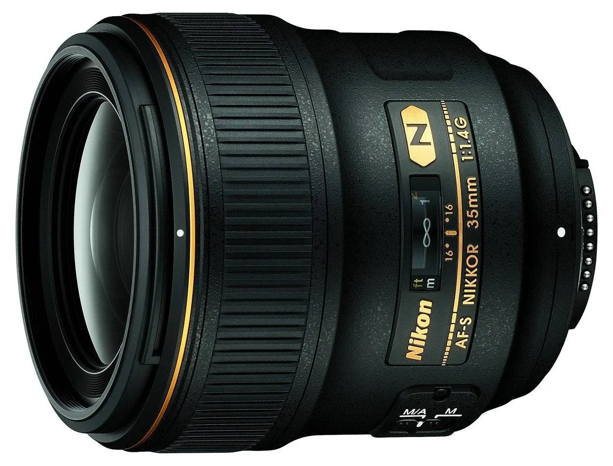 Nikon AF-S NIKKOR 35mm f/1.4G Lens With Insignia Card Reader &amp; More