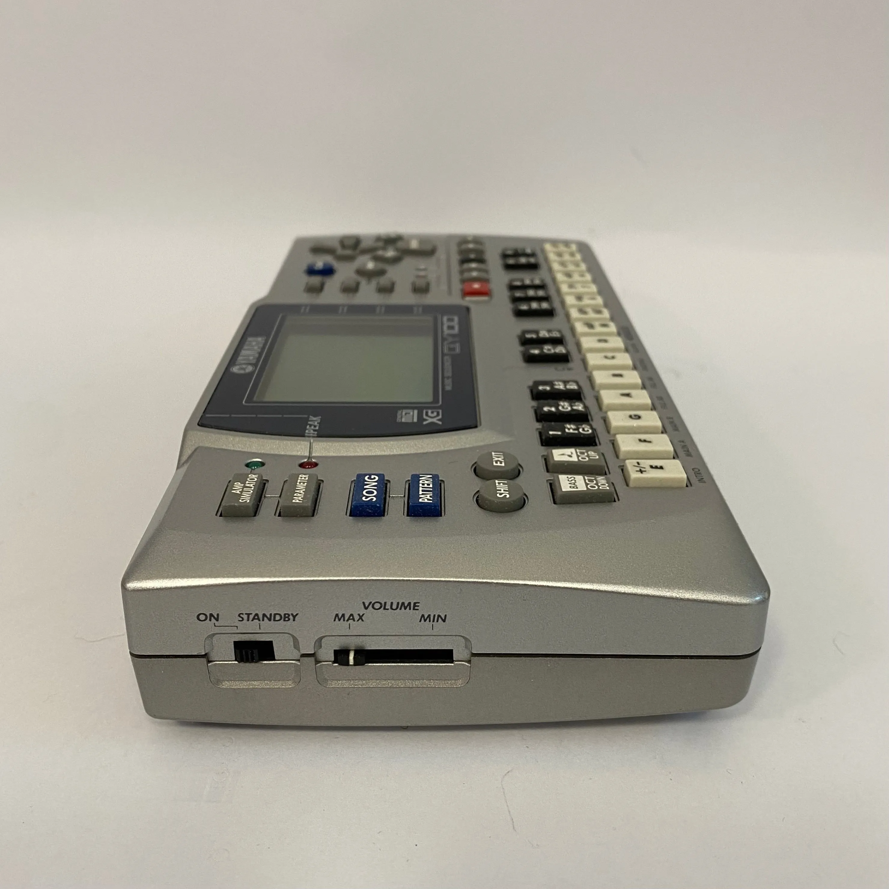 Yamaha QY100 Sequencer with CompactFlash Card